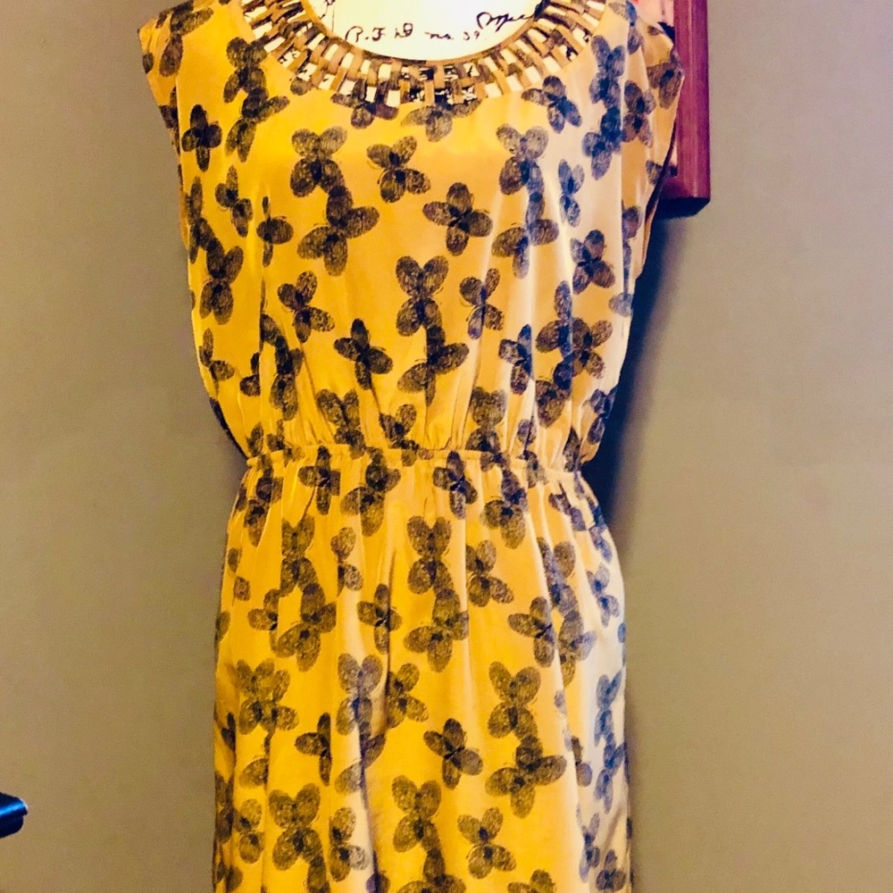 Bar III Gold/black dress size L